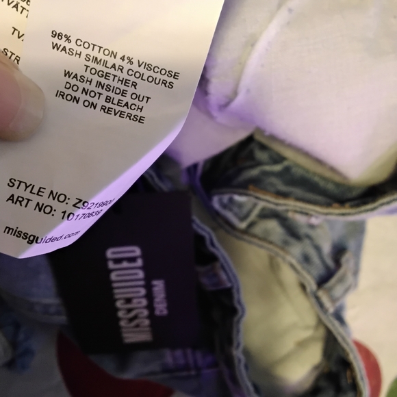 Misguided High Rise Mom Distressed Cotton Jeans Women’s Size 8 29W 27L NEW with - Picture 4 of 5